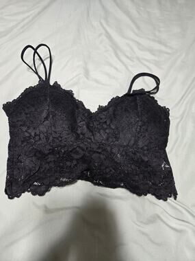 Unknown brand small women's black lace Bralette